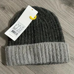 NEW WITH TAG! DARK AND LIGHT GRAY WOOL BLEND LOLE BEANIE ONE SIZE
